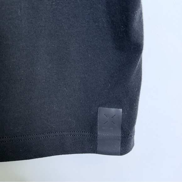 Ten Thousand Durable Logo T Shirt Black XL Short Sleeve Fitted TTKO25 Gym Run - Picture 10 of 11